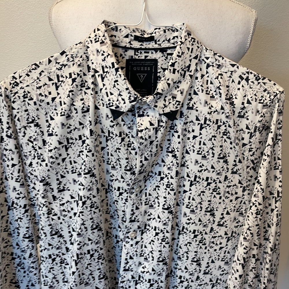 Guess Shirt - Picture 2 of 4